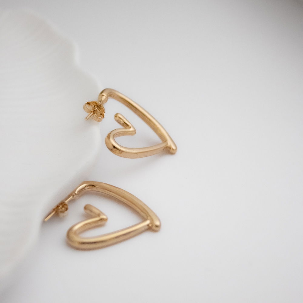 Argola Média - Coração Desenhado