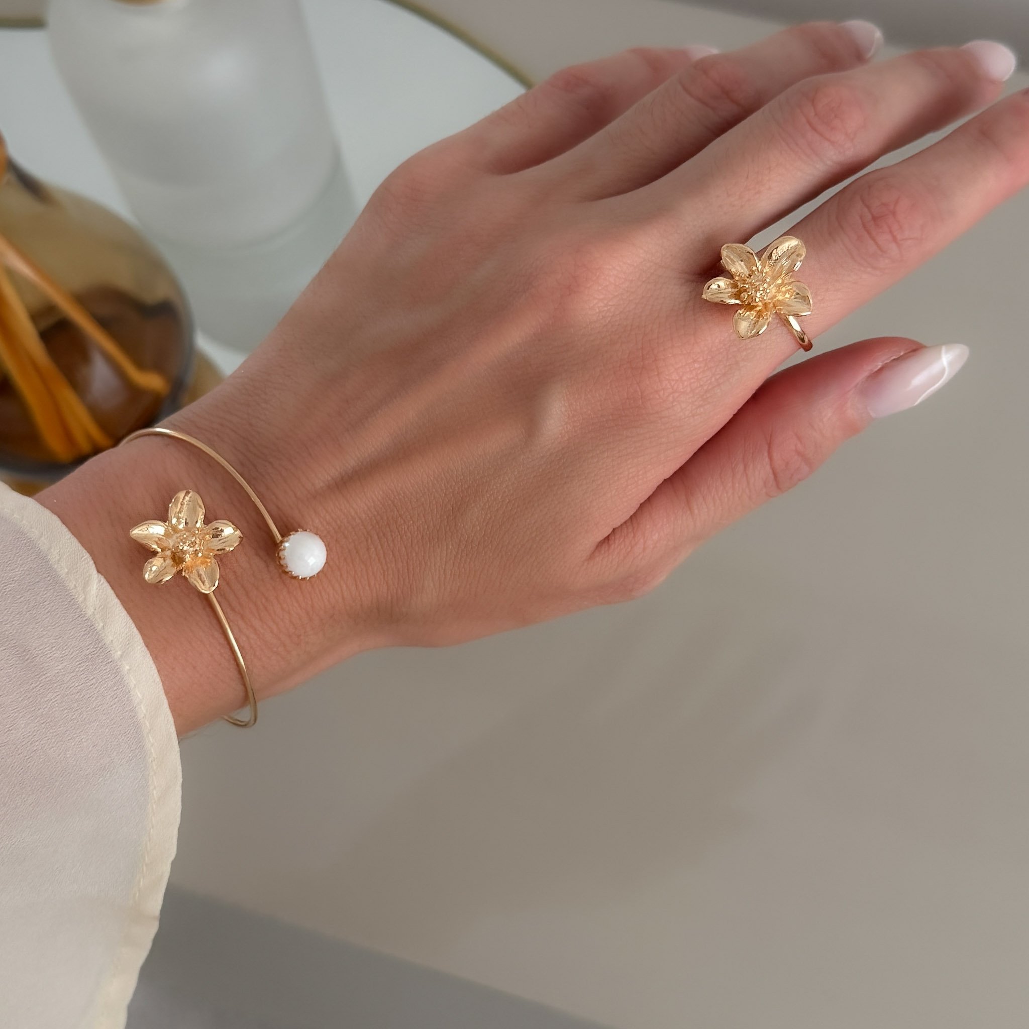 Bracelete - Flor de Cerejeira e Pérola