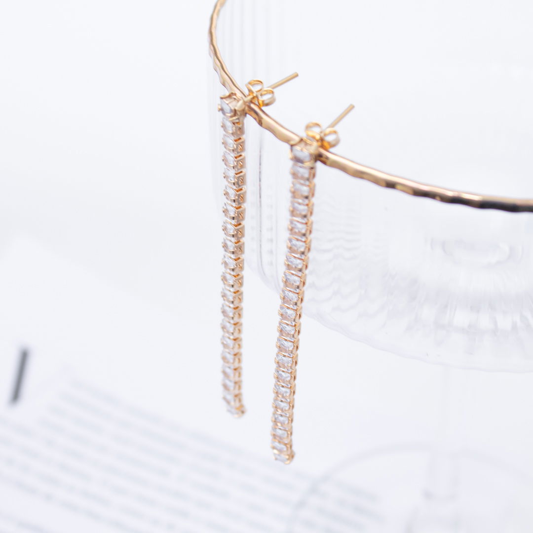 Brinco Fio de Zircônia - Festa