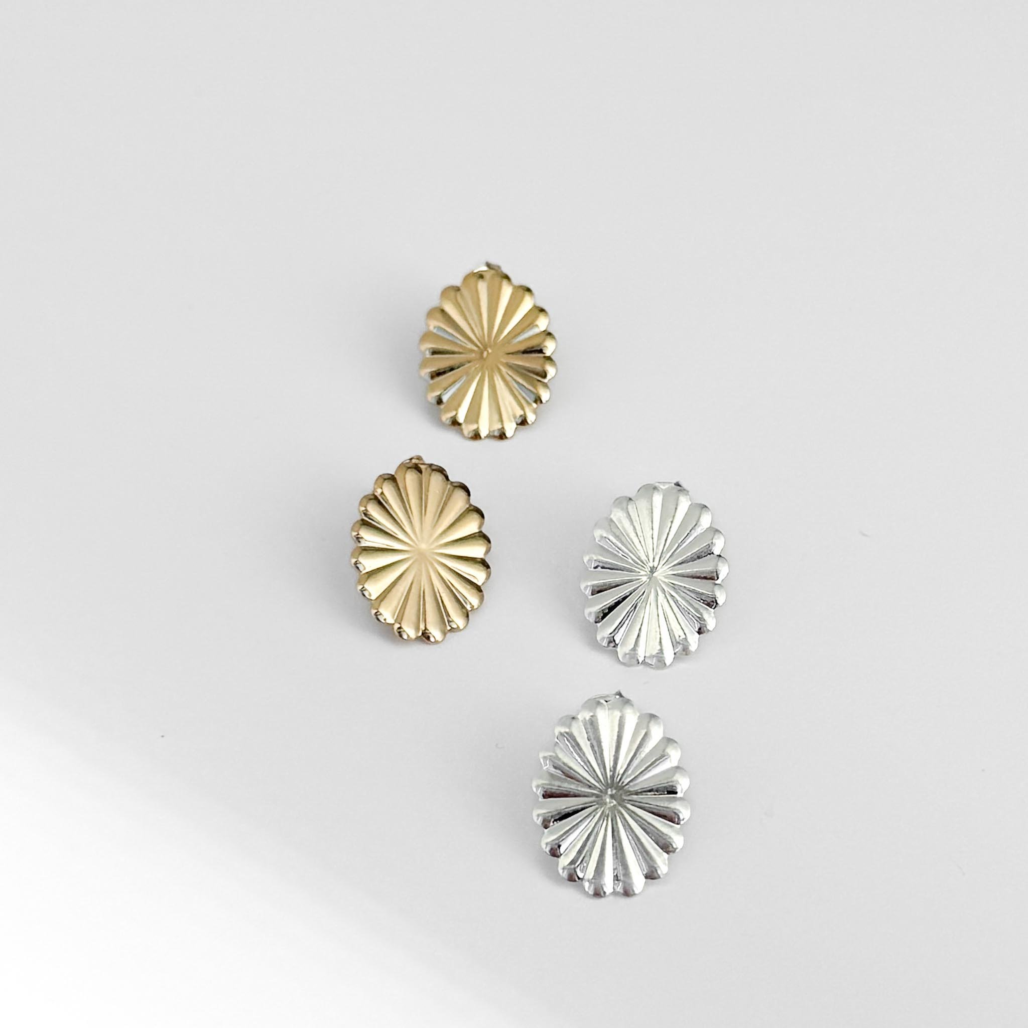 Brinco Médio - Detalhes de Brilho