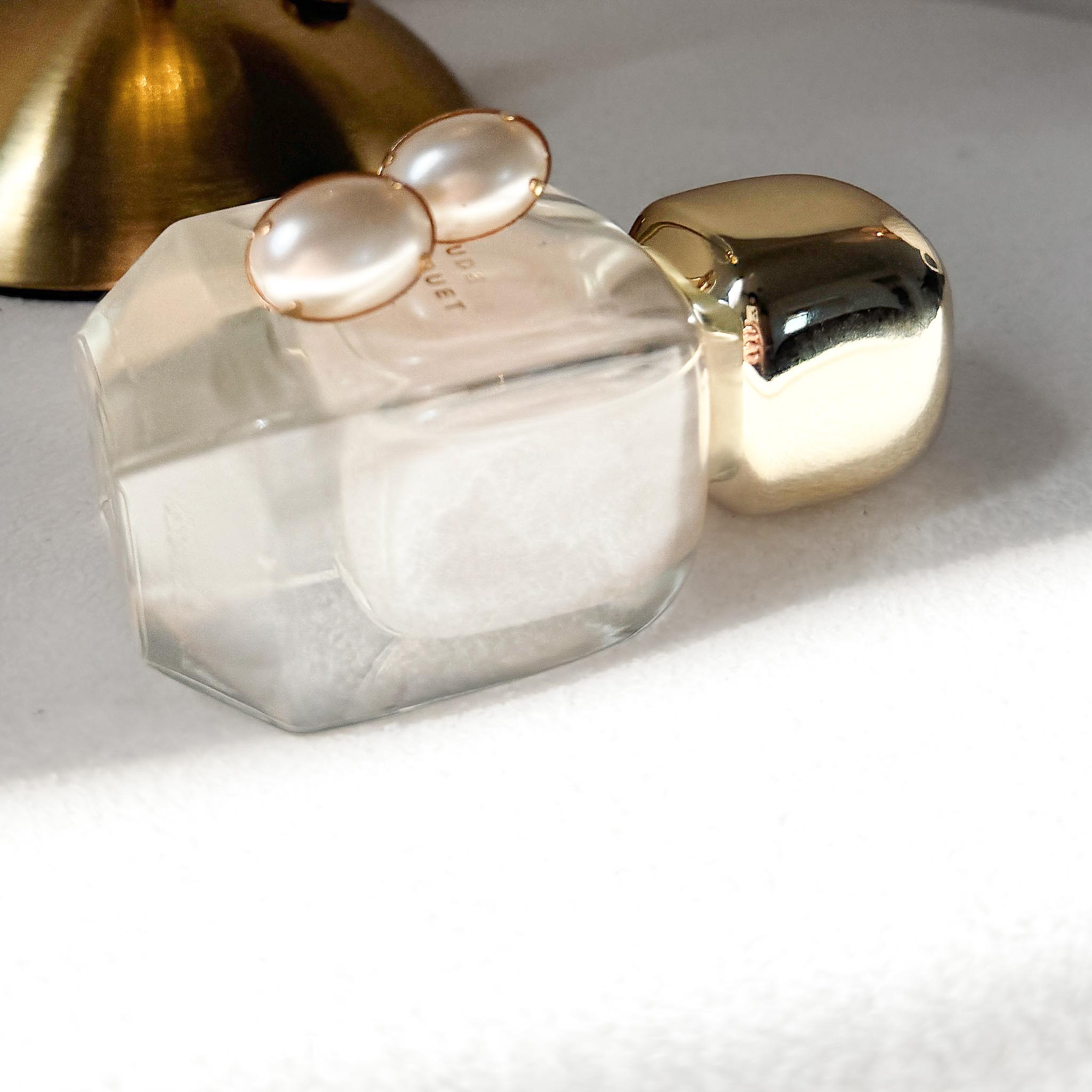 Brinco Médio - Oval Pérola 18mm