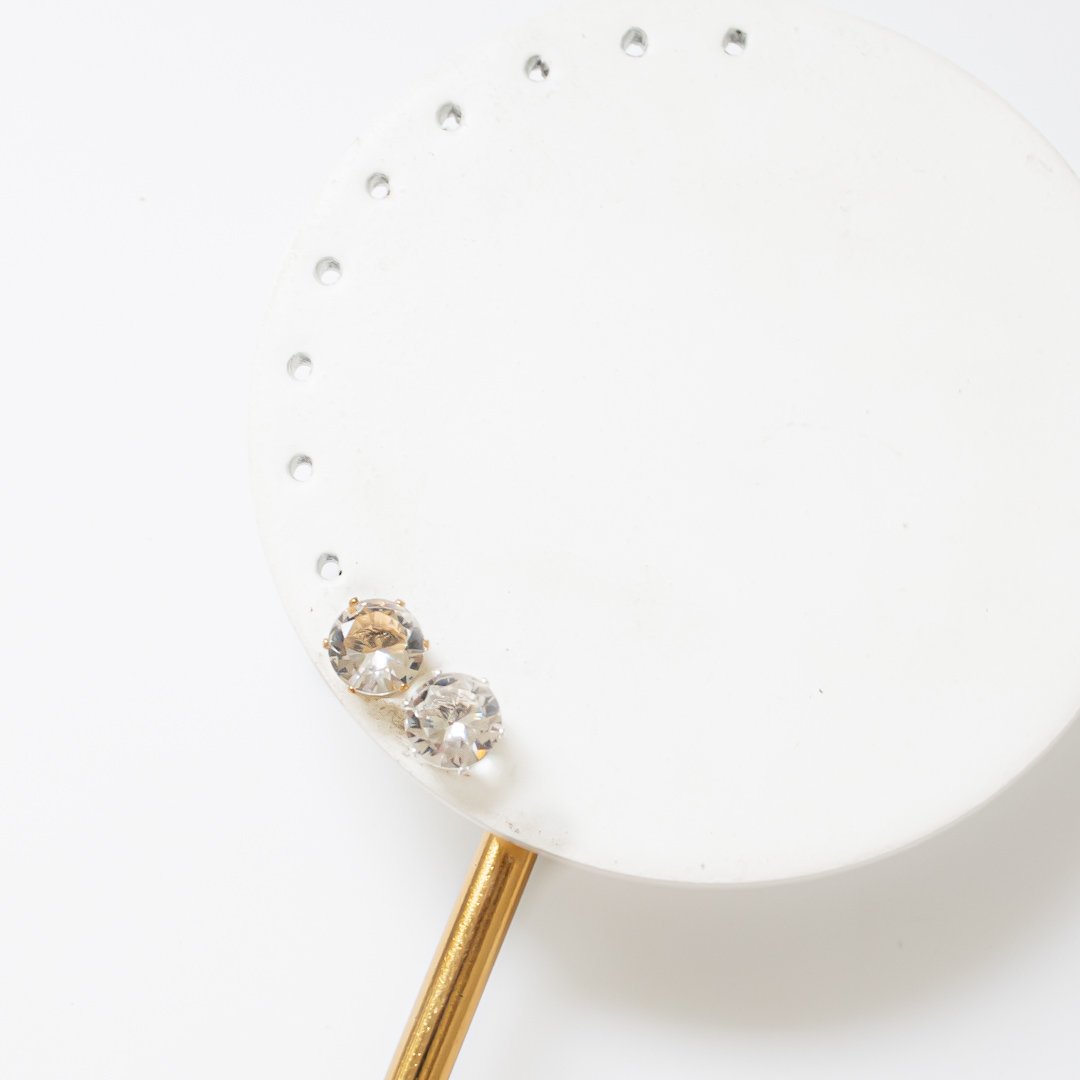 Brinco Médio - Ponto de Luz Clássico