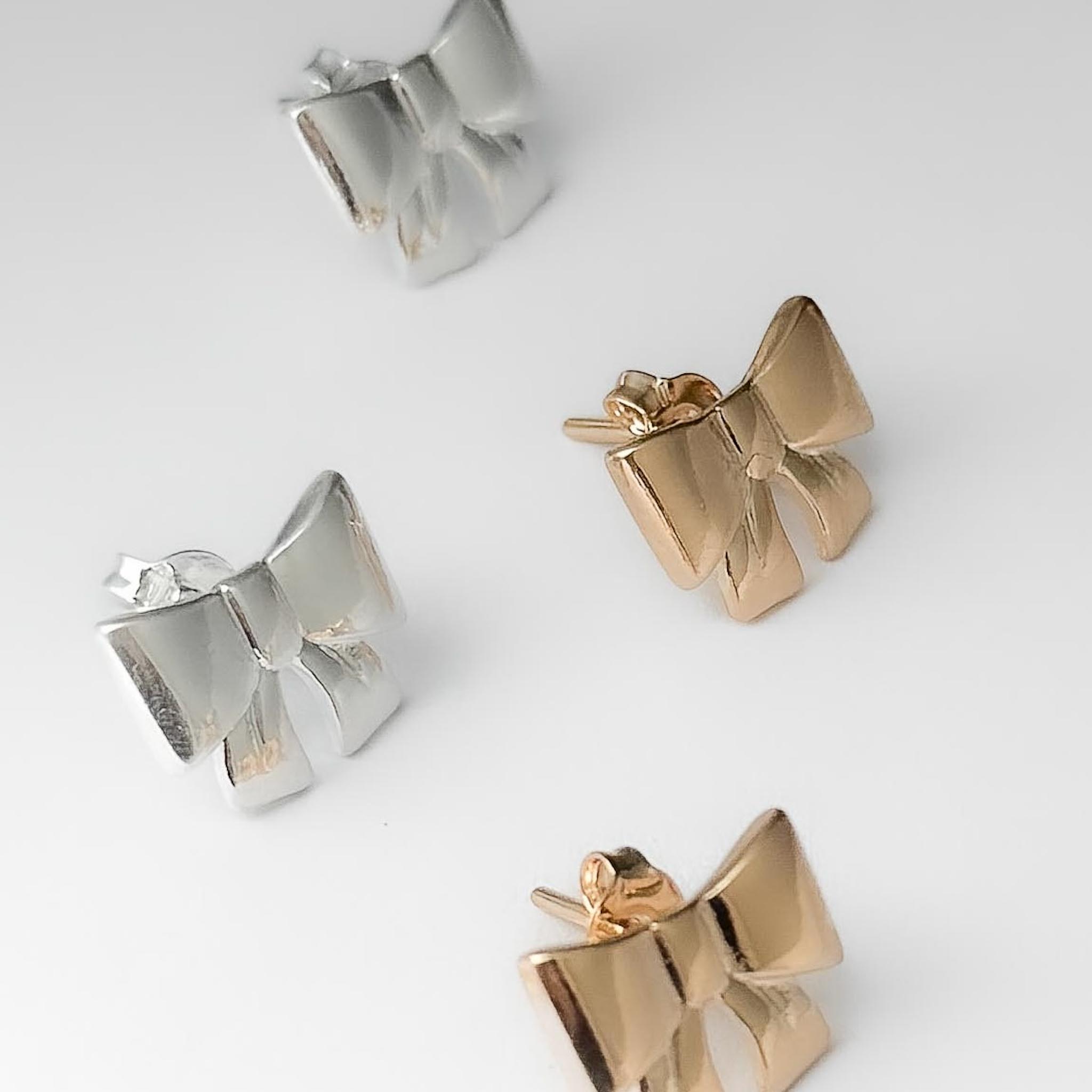 Brinco Pequeno - Laço Delicado