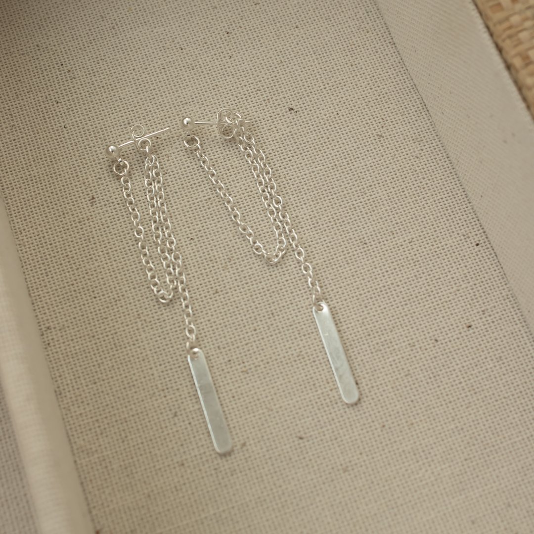 Brinco Transpassado - Minimalista Plaquinha