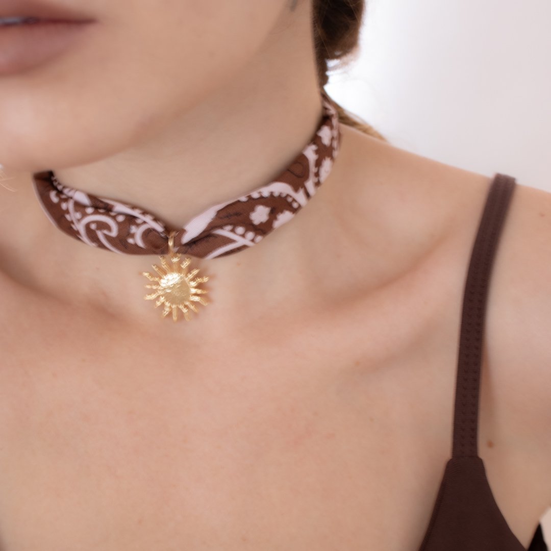 Choker - Bandana Pingente Sol