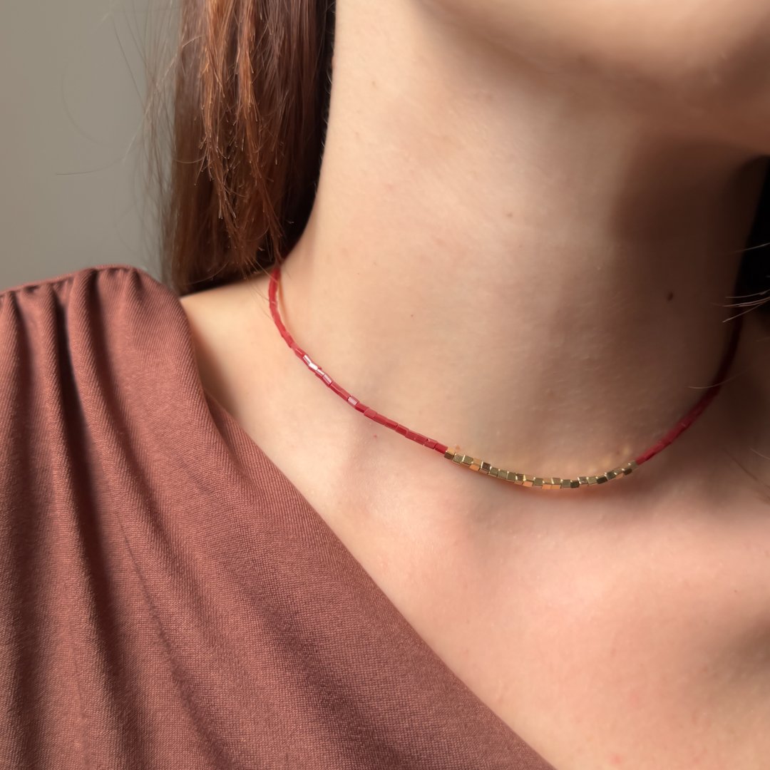 Choker - Cubinhos Detalhe Metal (Escolha a cor)