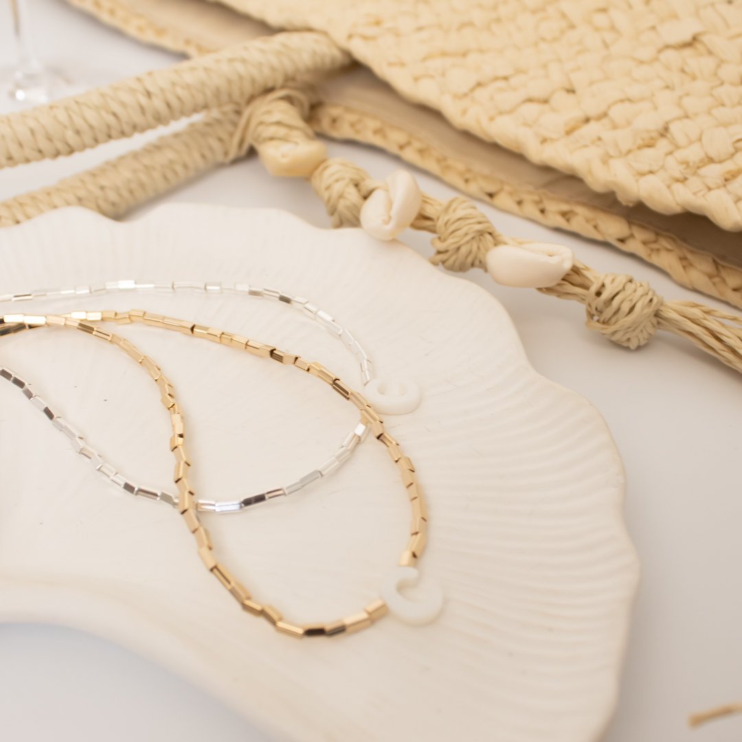 Choker - Cubinhos e Letra Madrepérola