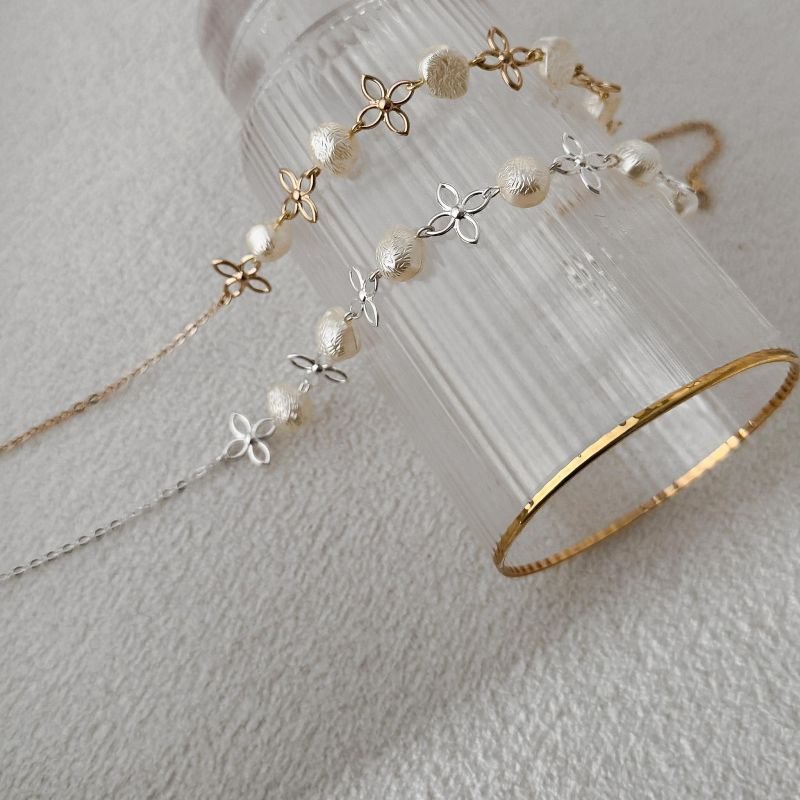 Choker Flores & Pérolas