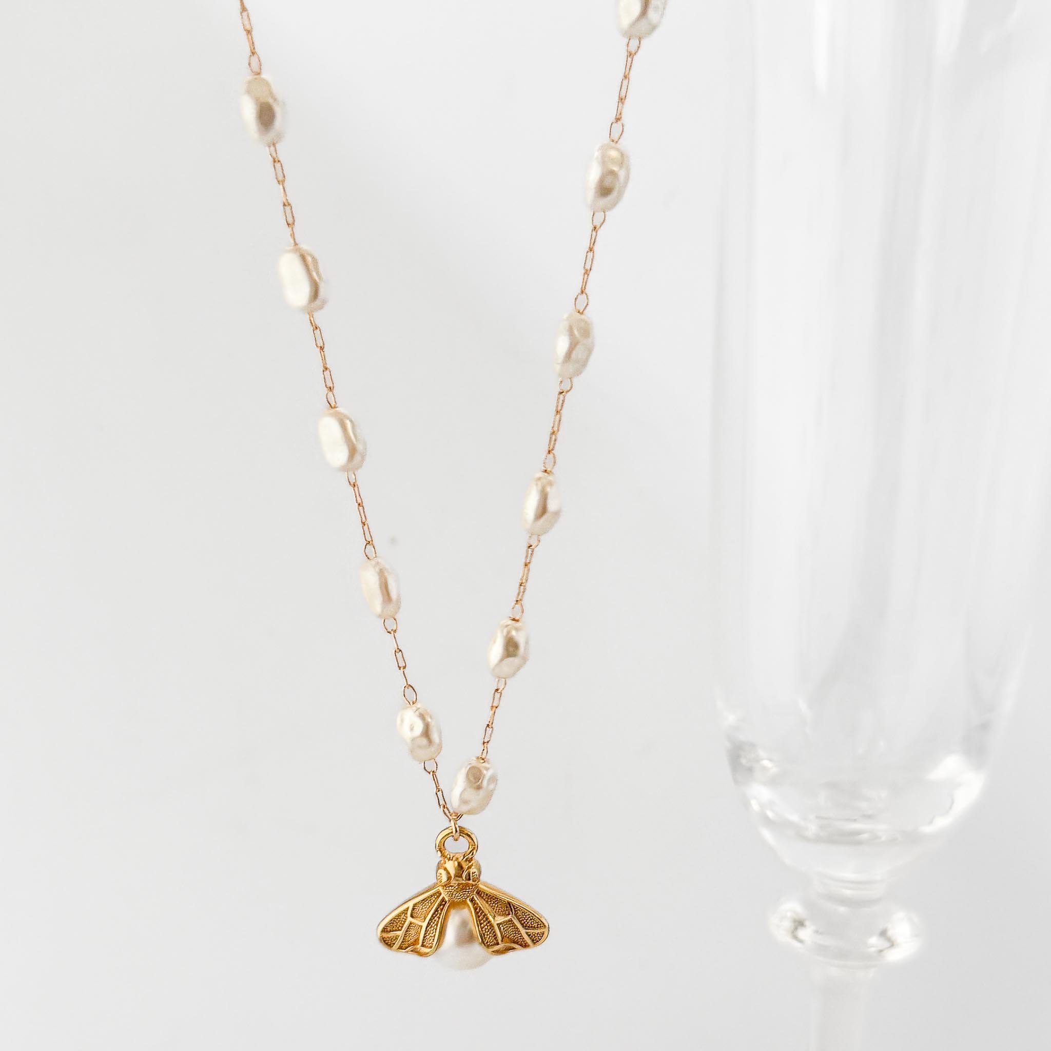 Colar Curto - Abelha