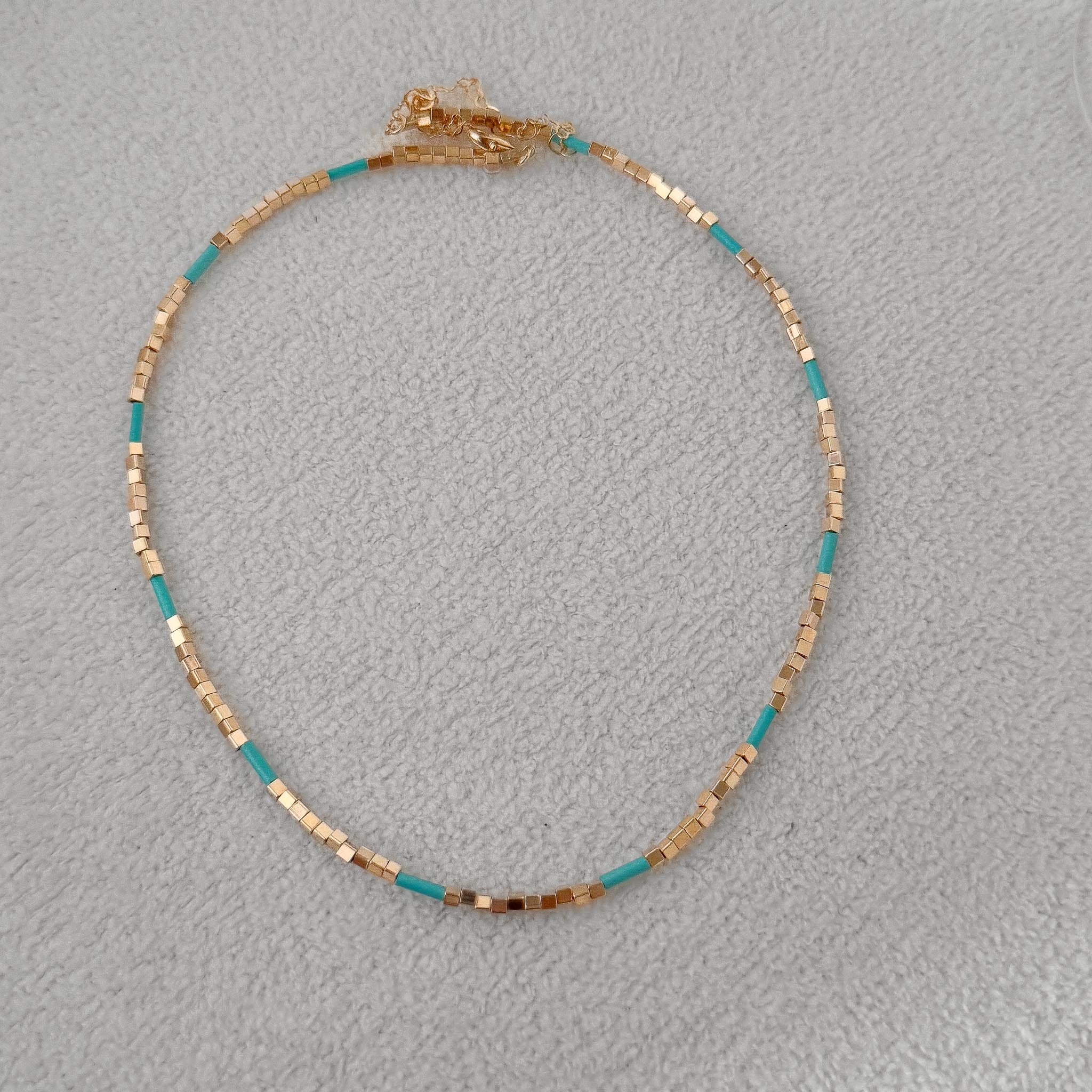 Colar Curto - Cubinhos e Turquesa