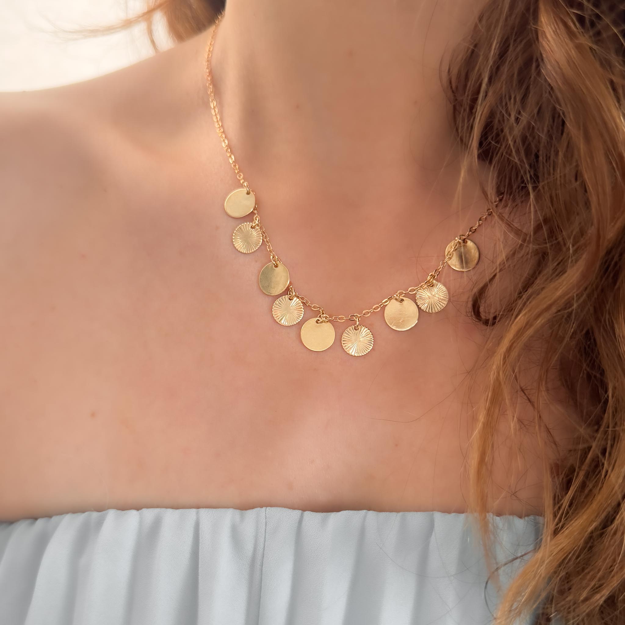 Colar Curto - Moedas Plissada e Lisa