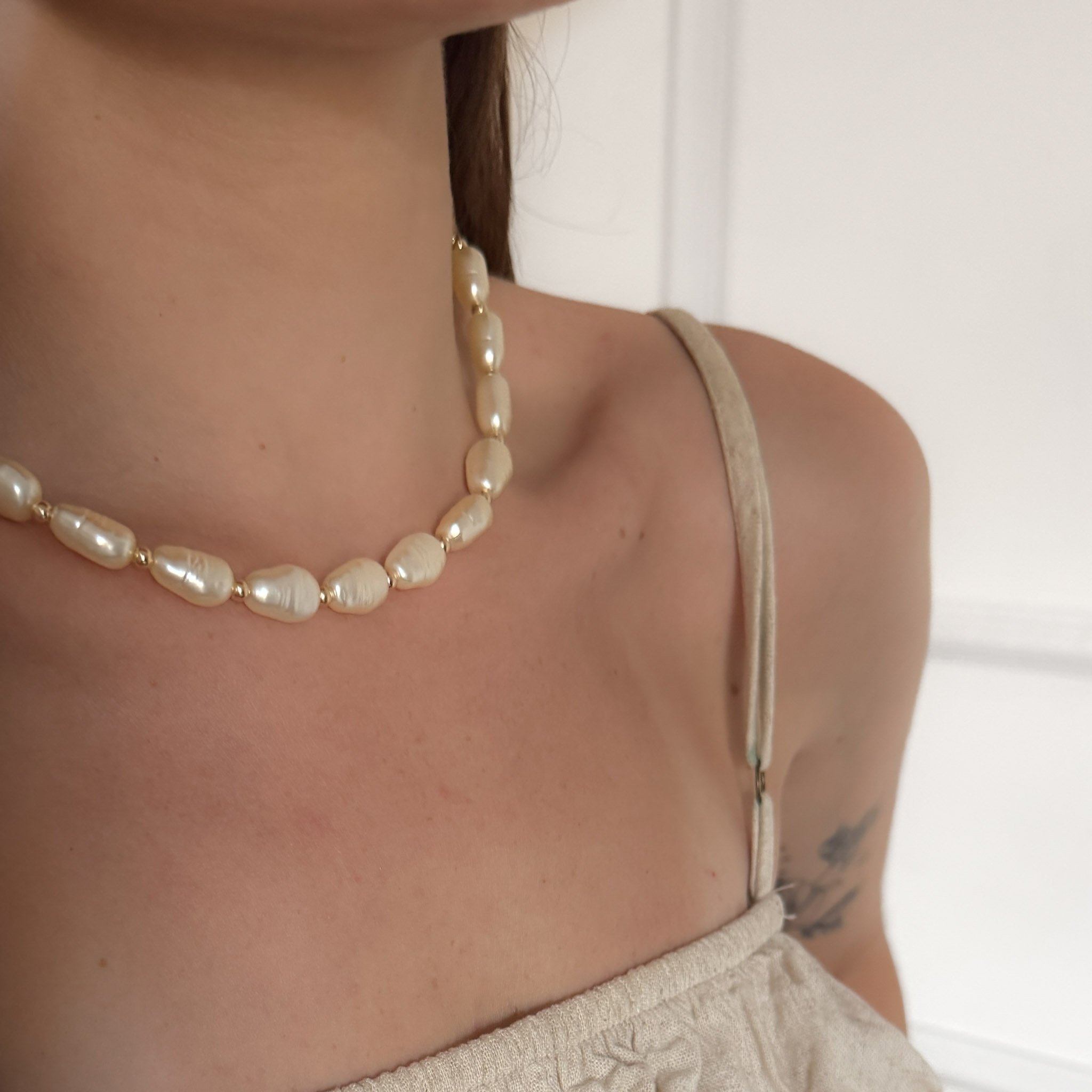 Colar Curto - Pérolas Barrocas