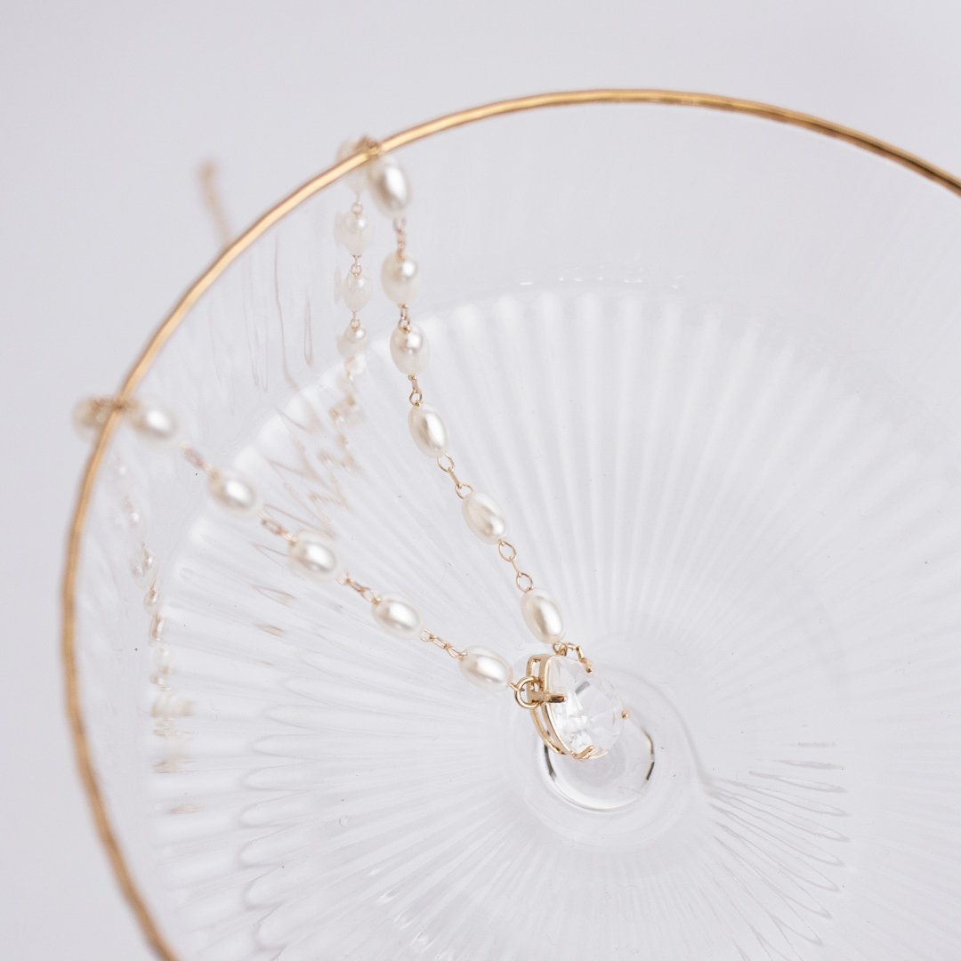 Colar Curto - Pérolas e Gota