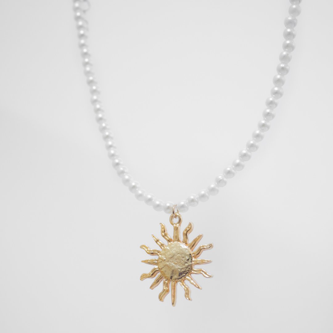 Colar Curto - Pérolas e Sol