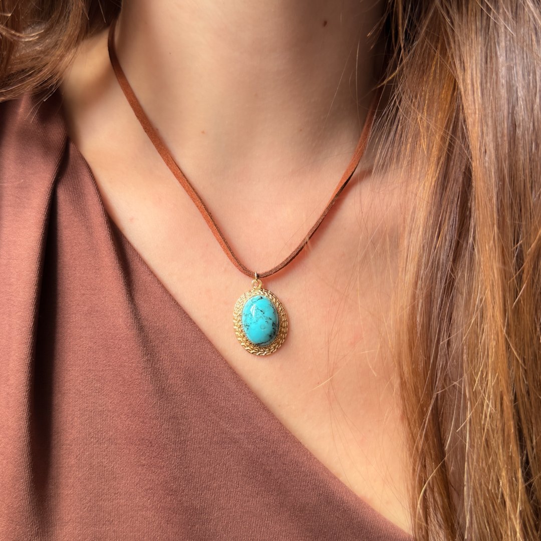 Colar Curto - Camurça & Pedra Oval