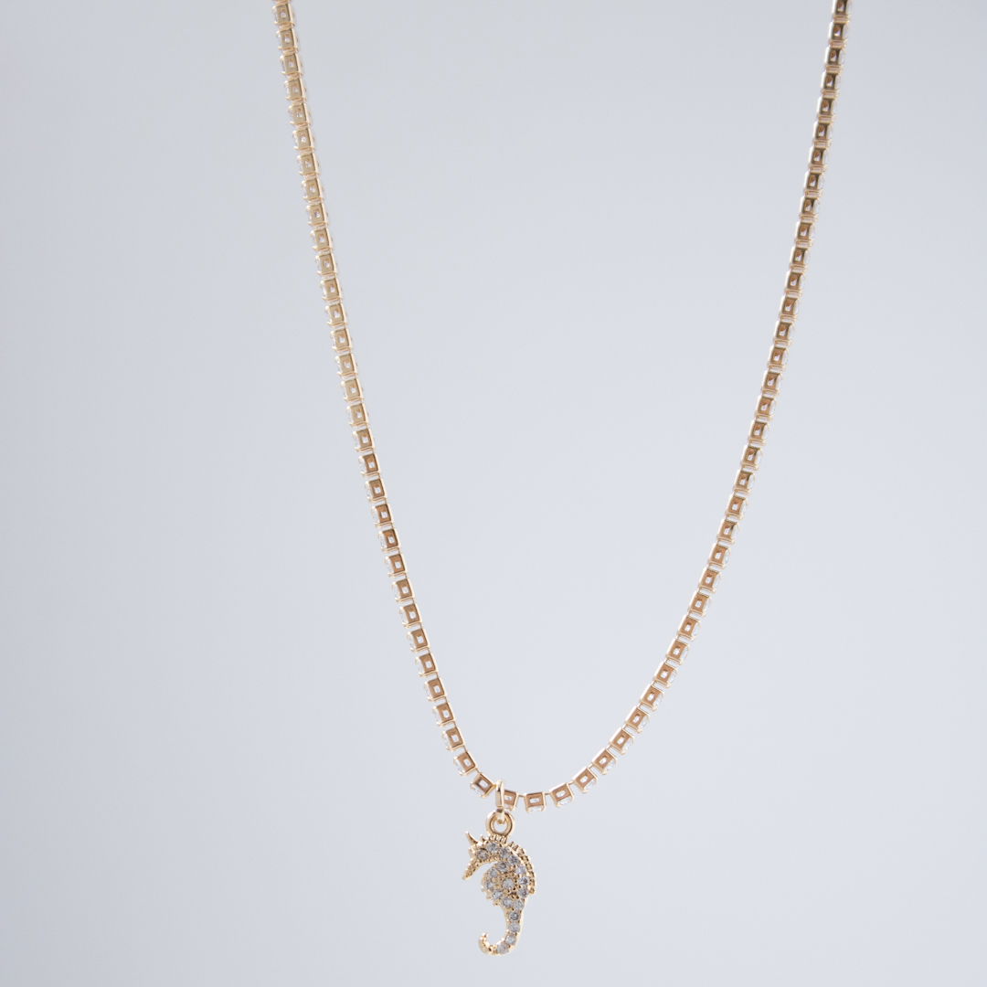 Colar Curto - Cavalo Marinho Zircônia