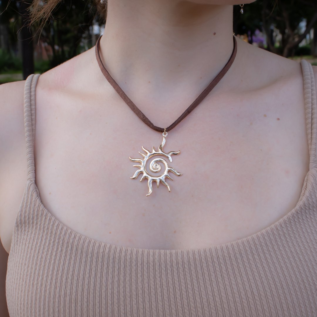 Colar Curto Marrom - Sol