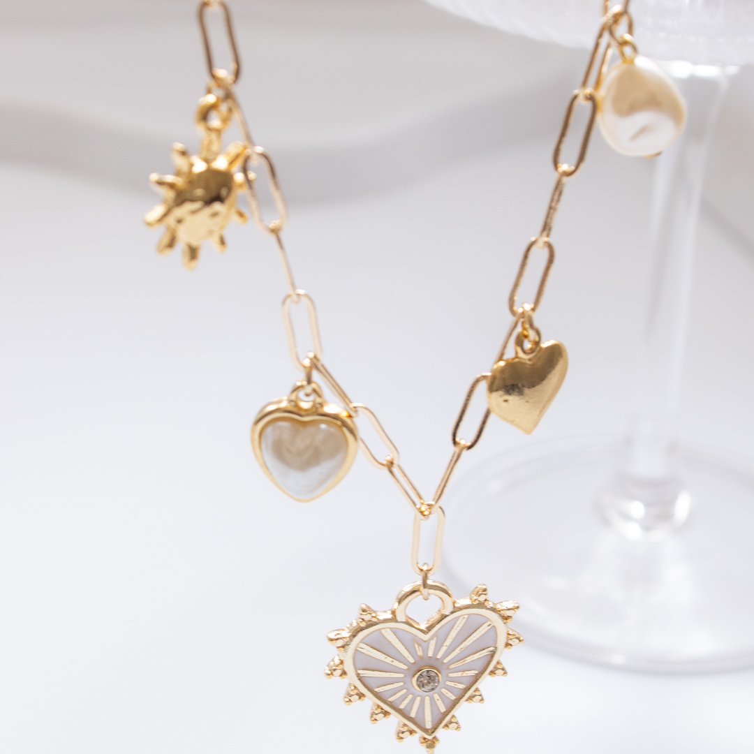 Colar Curto - Mix de Pingentes Off White