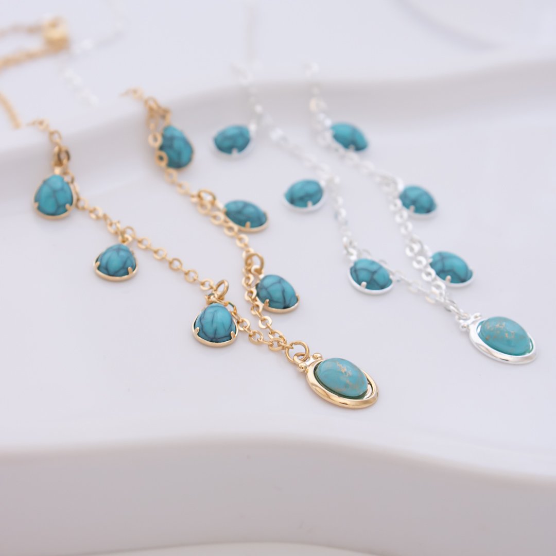 Colar Curto - Pingentes Gotinhas Turquesa