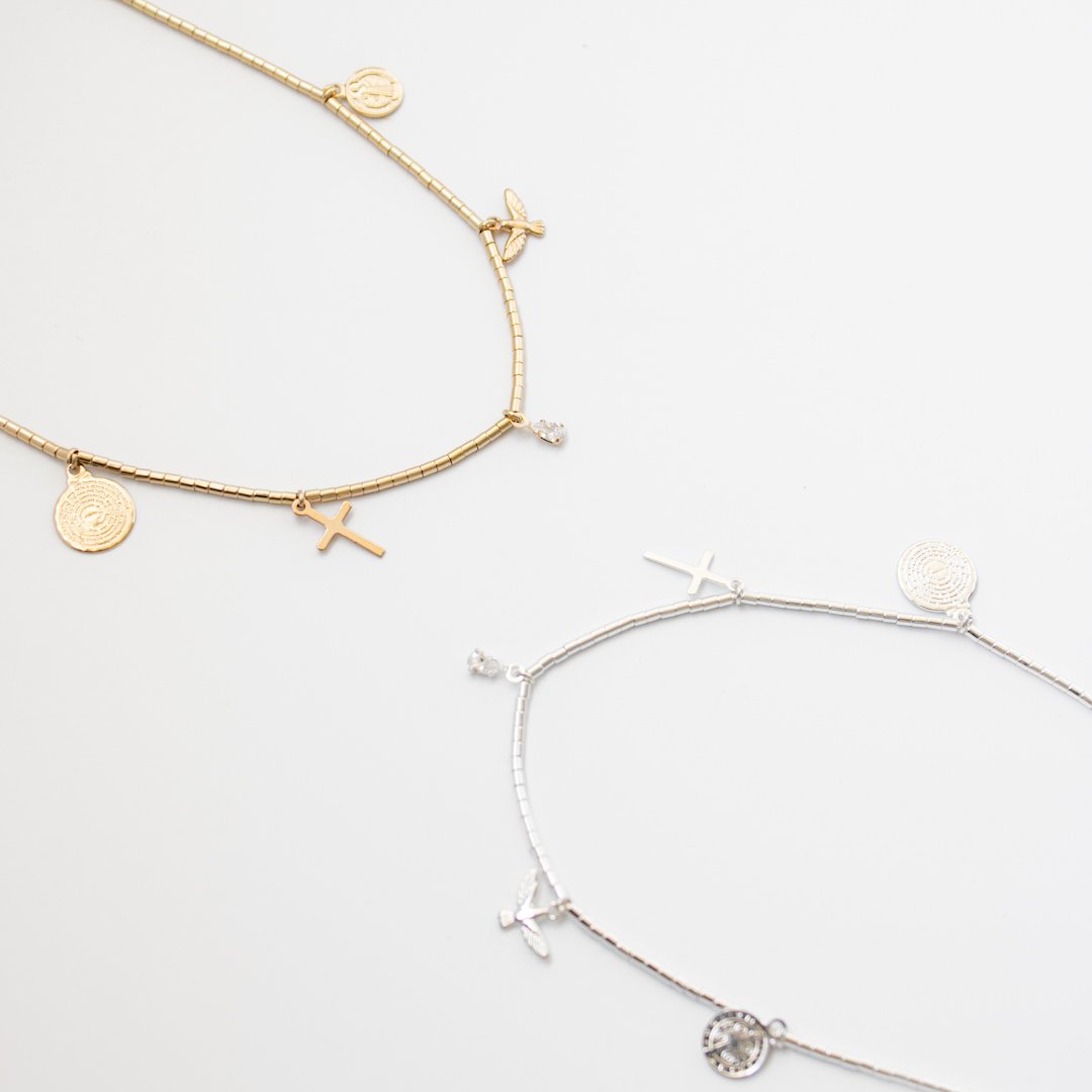 Colar Curto - Pingentes Religiosos