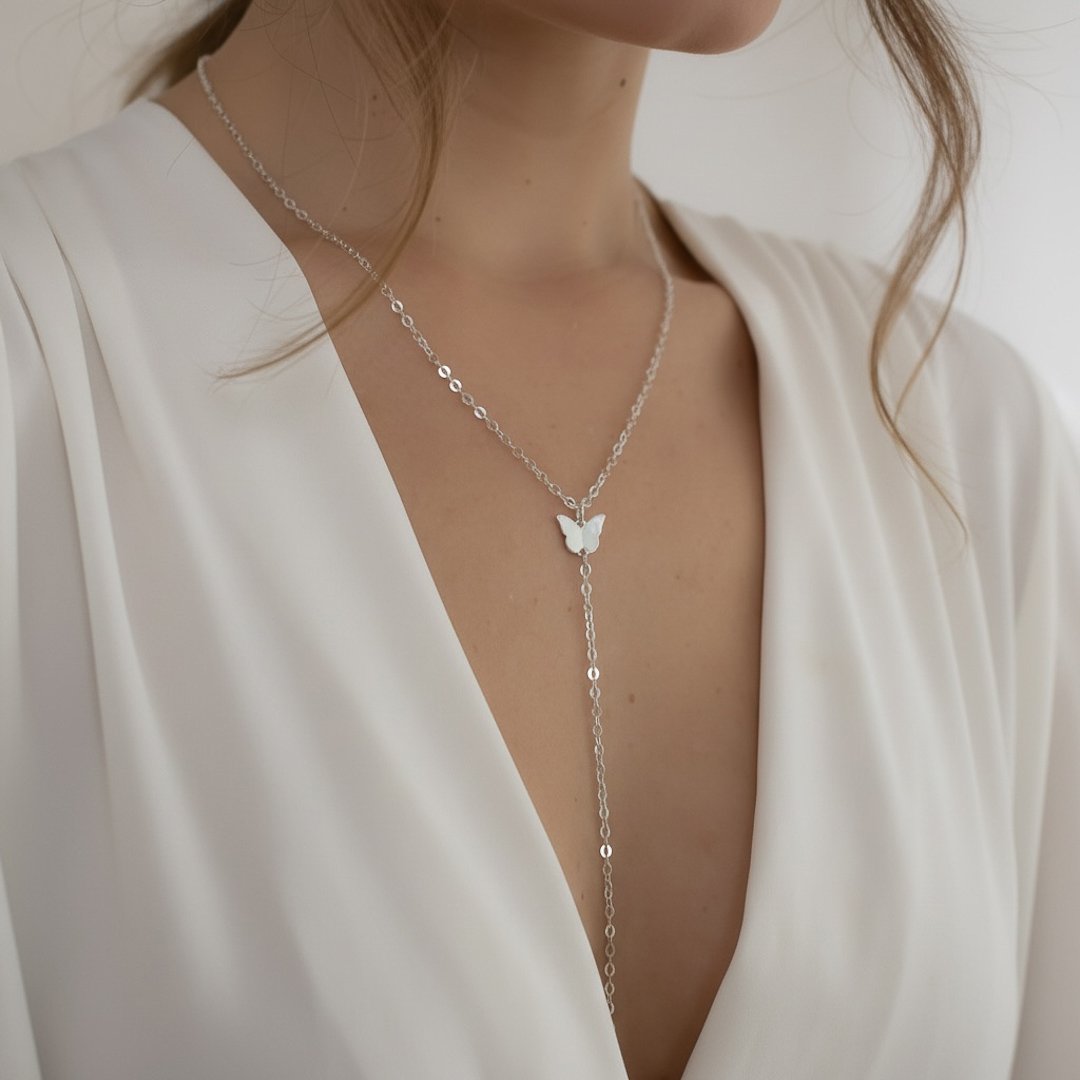 Colar Gravatinha - Borboleta Delicada