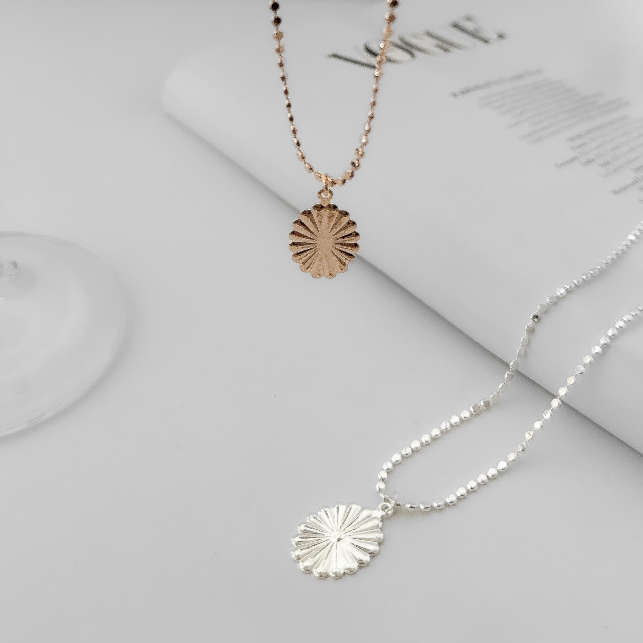 Colar Longo - Detalhes de Brilho