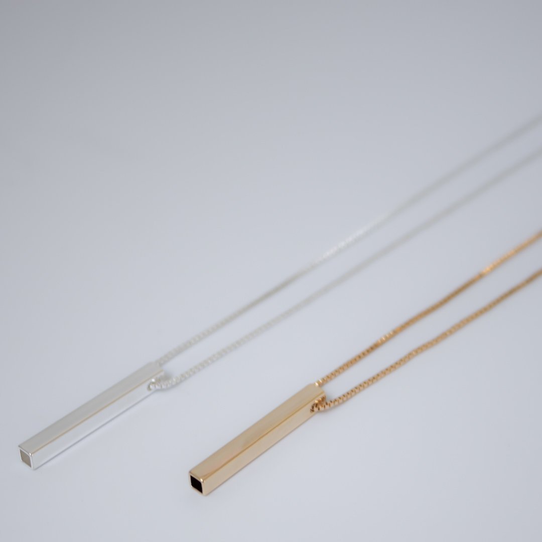 Colar Médio - Plaquinha Retangular