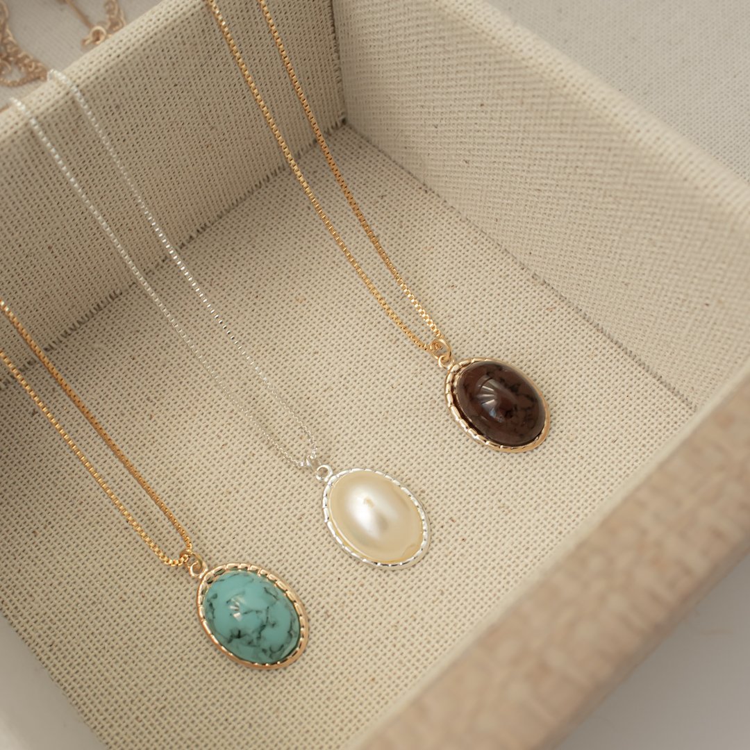 Colar Médio - Pedra Oval 10mm