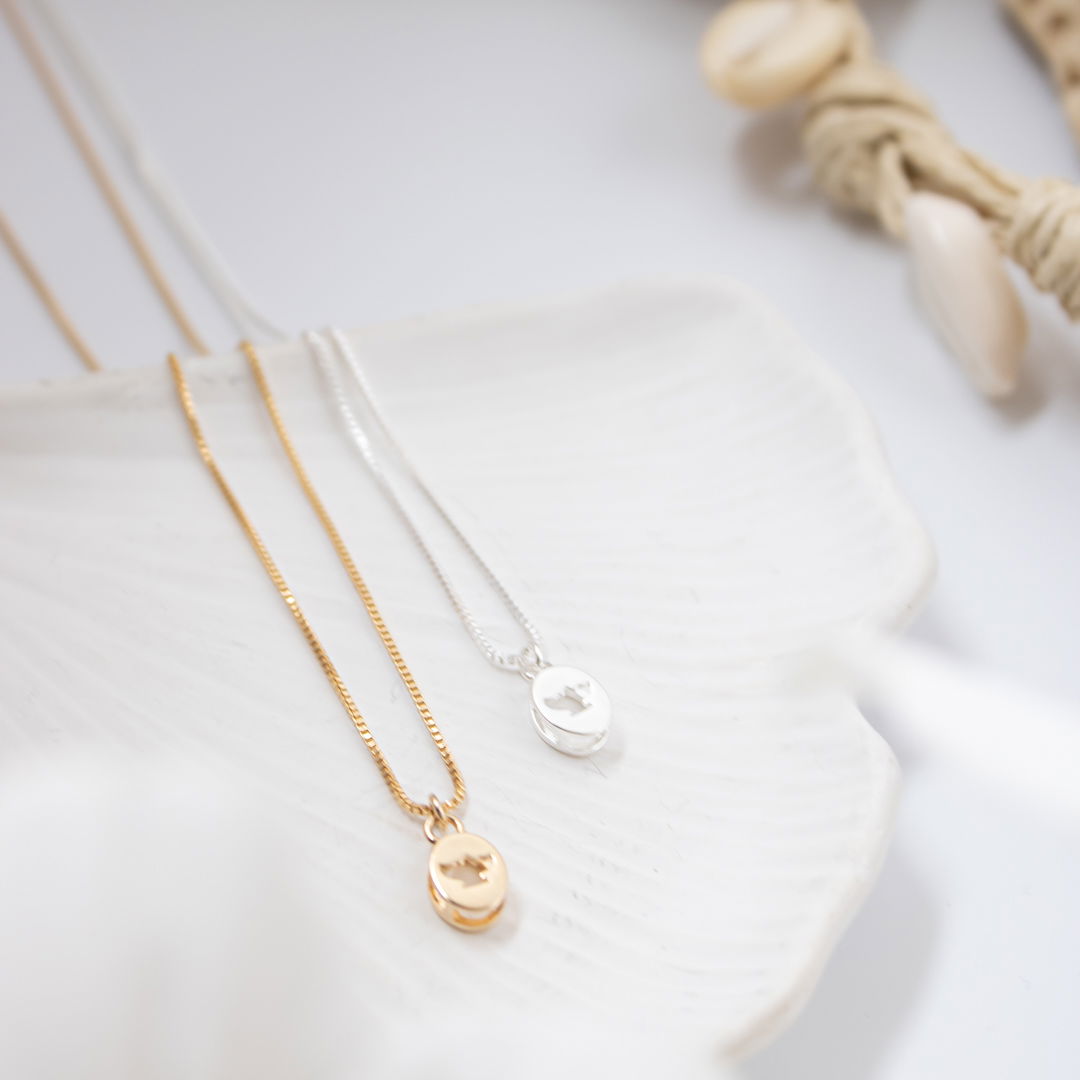 Colar Médio - Pingente Oval Divino