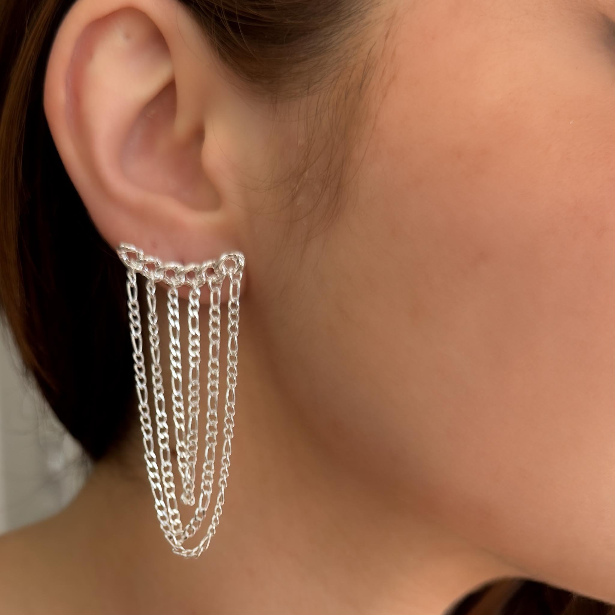 Ear Cuff - Correntes Penduradas