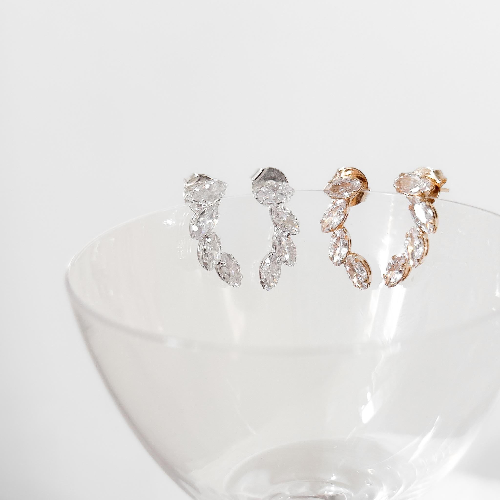 Ear Cuff - Ponto de Luz