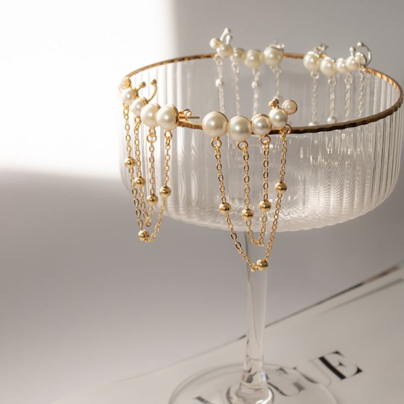 Ear Cuff - Correntes e Pérolas