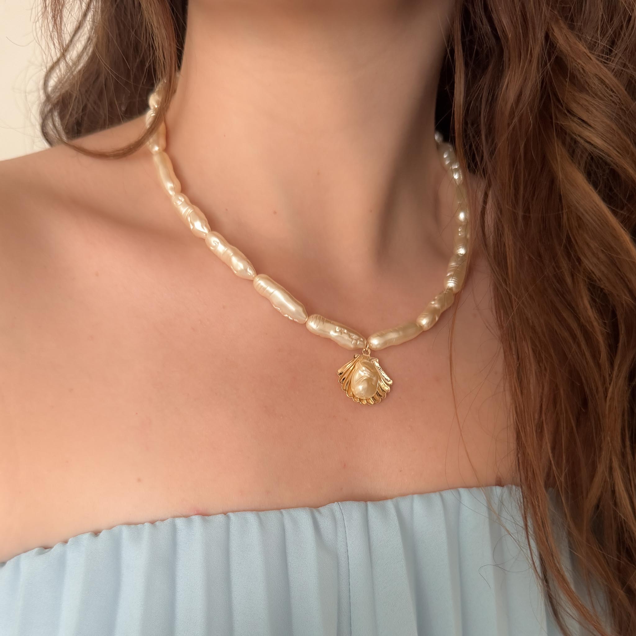 Gargantilha - Pérolas Amassadinhas e Concha