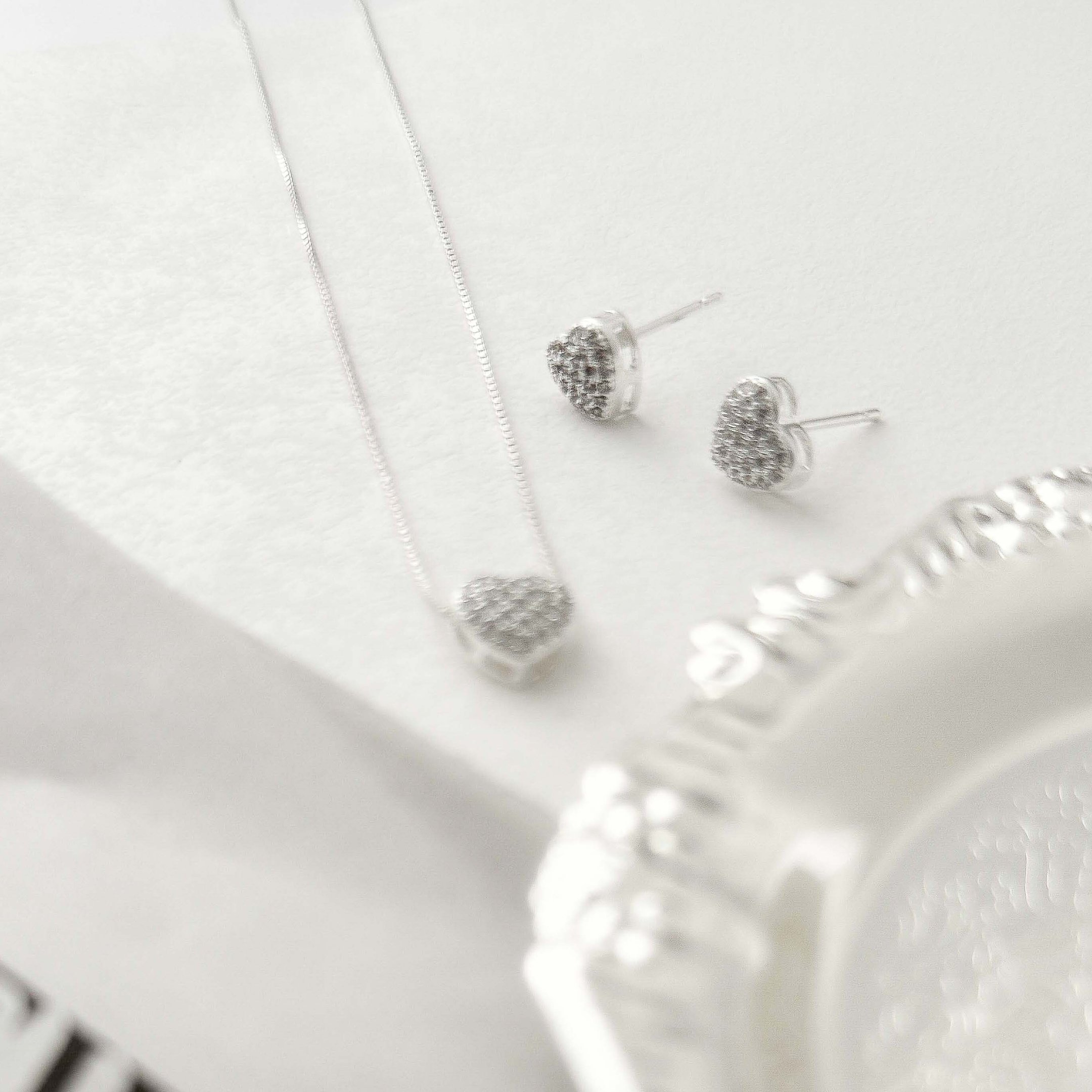 Kit Colar e Brinco - Coração Microzircônia